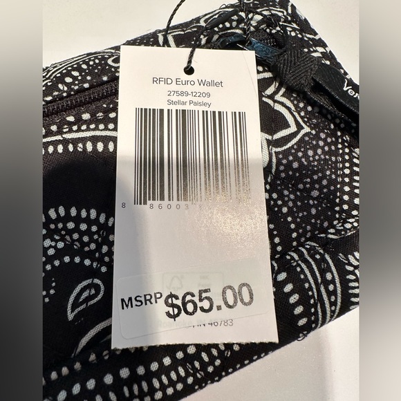 Vera Bradley RFID Euro Wallet in Stellar Paisley - Picture 2 of 3
